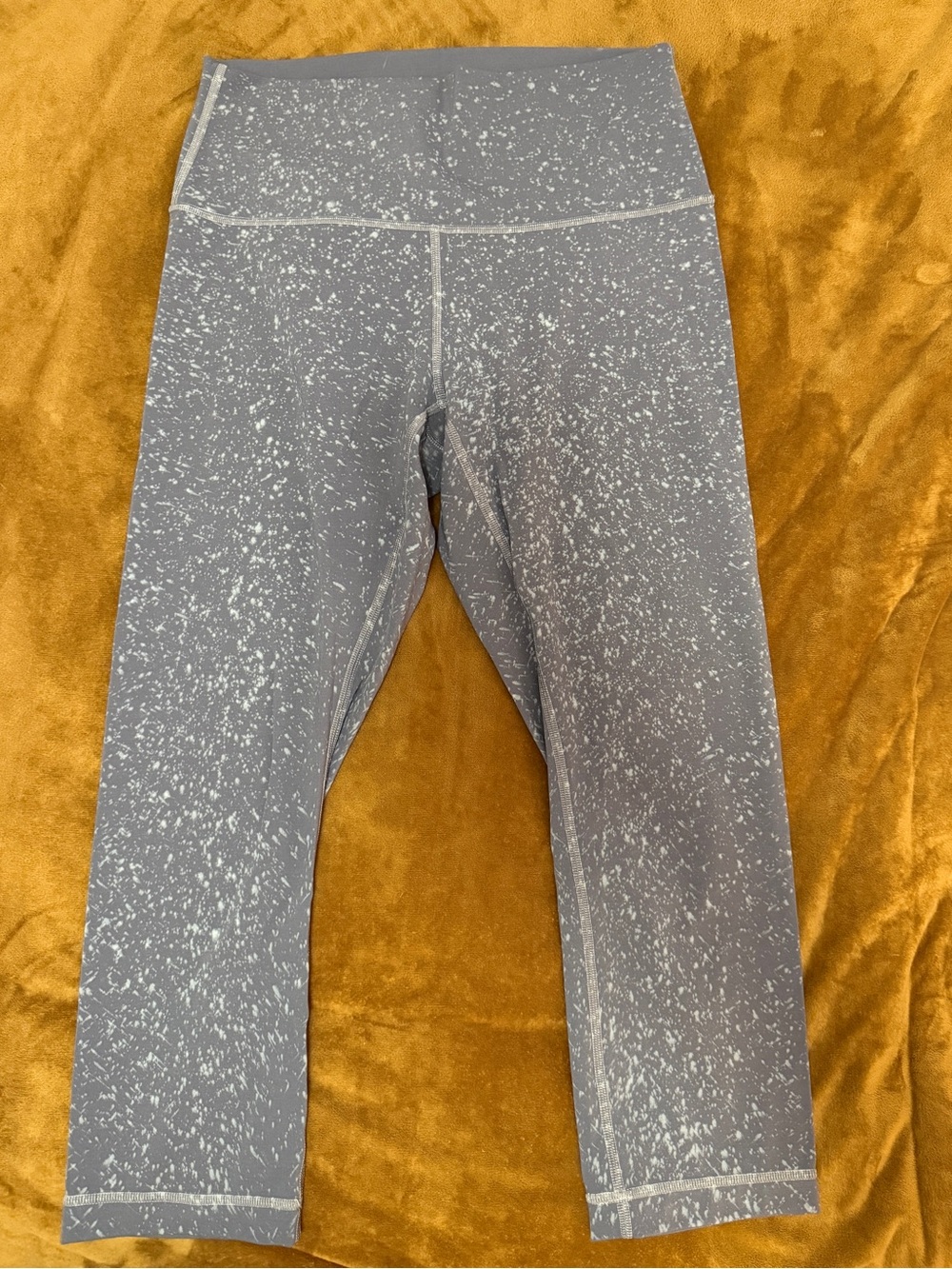 lululemon athletica Heathered Gray Speckle Capri Leggings